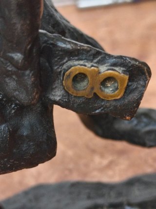Escultura Figura de bronce abstracta firmada