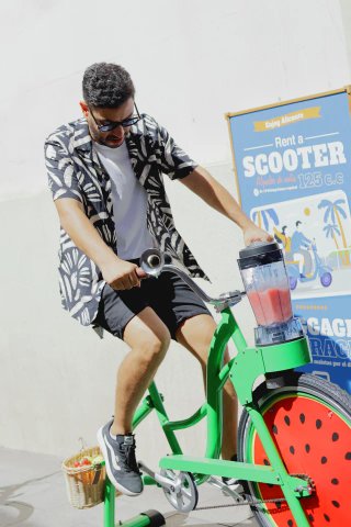 Bicicleta Estática Divertida con Batidora