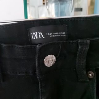 Vaqueros flare Zara negros