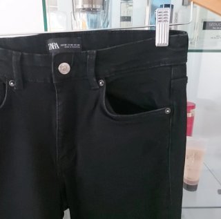 Vaqueros flare Zara negros