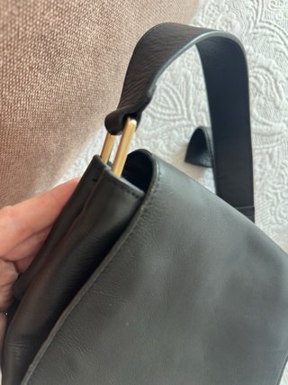 Bolso negro de piel