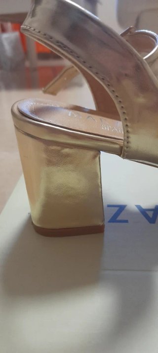 Sandalias fiesta tacón ancho Marypaz doradas T39