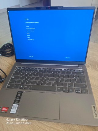 Lenovo PRO 14 AR P8 Portátil 512GB SSD 16GB