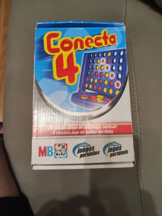 Juego de mesa Conecta 4 MB