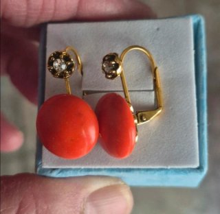 Pendientes Coral Chapados en Oro
