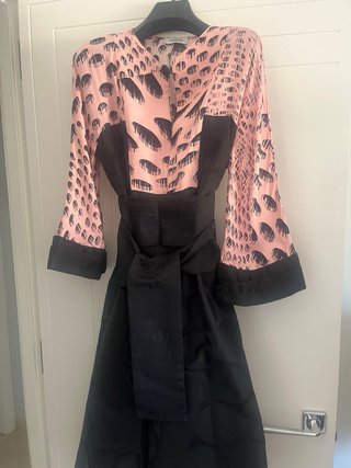 Vestido seda fiesta negro y rosa