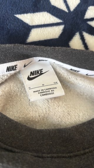 Sudadera Nike Gris/Negra Diseño Retro