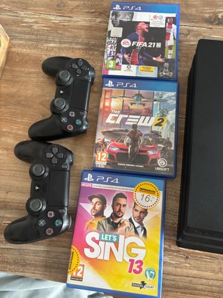 PS4 Pro Negra + 3 Juegos