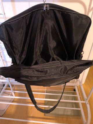 Funda de viaje para trajes negra
