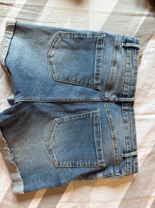 Shorts vaqueros Stradivarius Talla 38