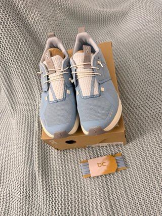Zapatillas On Cloud Sky Talla 38.5