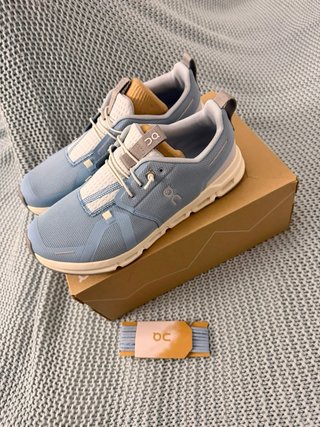 Zapatillas On Cloud Sky Talla 38.5