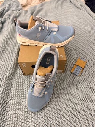 Zapatillas On Cloud Sky Talla 38.5