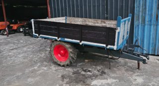 Remolque tractor basculante hidráulico