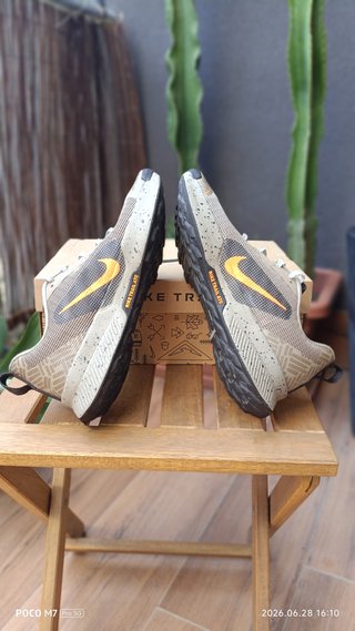 Nike Juniper Trail 3 Talla 43 Beige Naranja