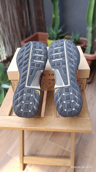 Nike Juniper Trail 3 Talla 43 Beige Naranja