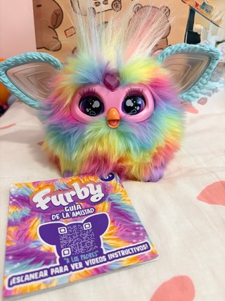 Peluche Furby Arcoíris