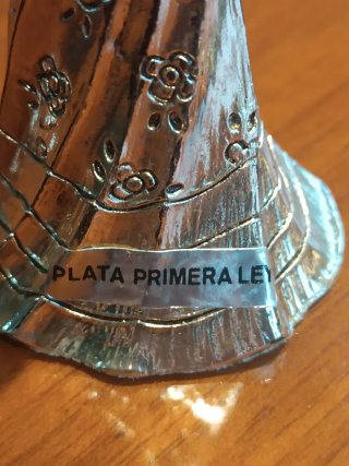 Figuras Bañadas en Plata