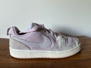 Zapatillas Nike Rosa y Gris Talla 37.5