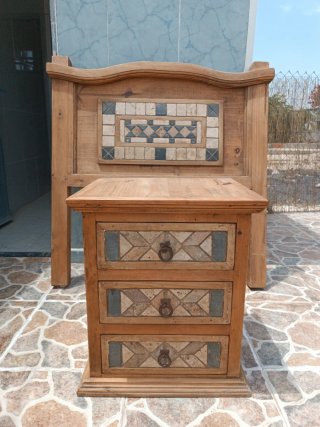 Cabezal y mesita de noche madera estilo mexicano