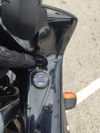 Yamaha FZ6 S ABS 2006 con pantalla