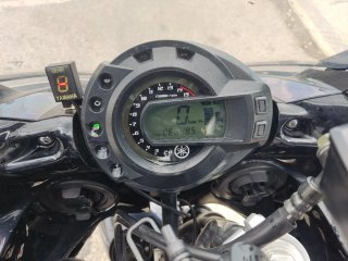 Yamaha FZ6 S ABS 2006 con pantalla