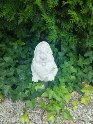 Figura de piedra para jardín