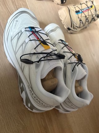 Zapatillas Salomon XT-6 blancas y plata