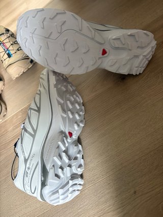 Zapatillas Salomon XT-6 blancas y plata