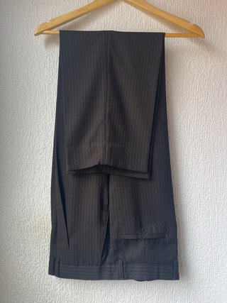 Traje de caballero rayas marrones