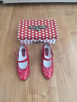 Zapatos flamenca niña lunares