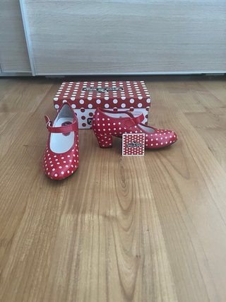 Zapatos flamenca niña lunares