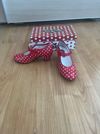 Zapatos flamenca niña lunares