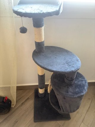 Árbol para gatos con varias plataformas