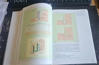 Libro scolastico