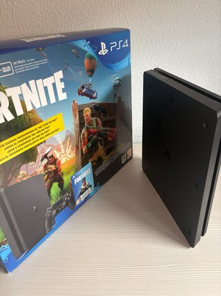 Consola PS4 Slim