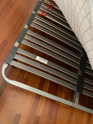 Pack dormitorio, somier + colchón 1,30 m + mesita