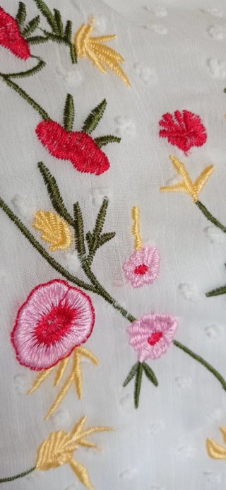 VESTIDO MANGA CORTA CON BORDADOS MULTICOLORES
