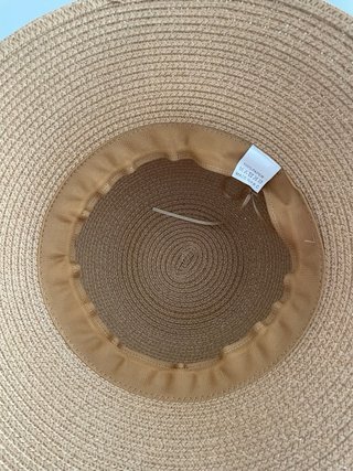 Sombrero de playa de paja