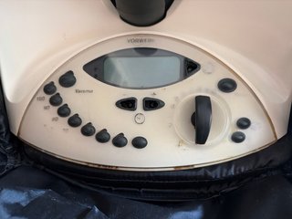 Thermomix TM31 con funda y accesorios