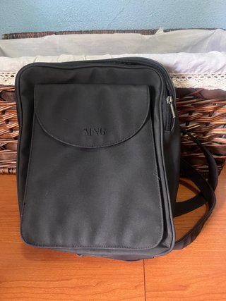Bolso mochila vintage Mango negro