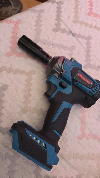 Llave de impacto ONEVAN sin batería