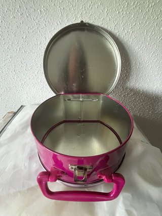 Caja lata bratz
