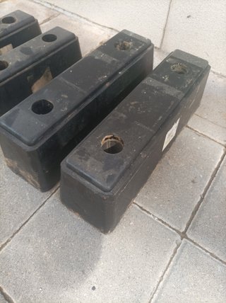 Bloques de goma negros para remolque