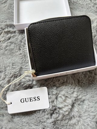Cartera Guess Negra Cremallera Triángulo