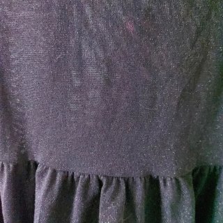 Top peplum H&M con brillos