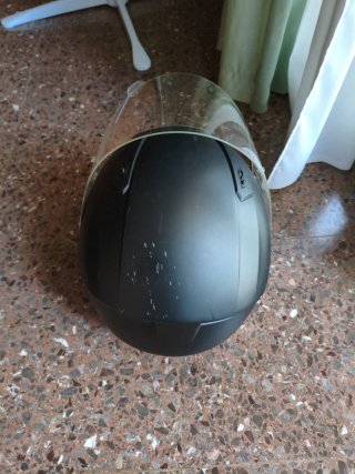 Casco de moto negro + 1 de regalo