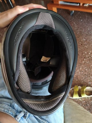 Casco de moto negro + 1 de regalo