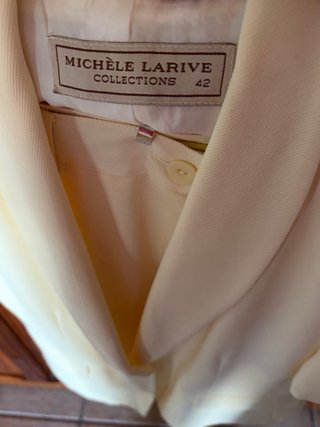 Traje de chaqueta marfil mujer