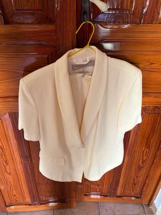 Traje de chaqueta marfil mujer